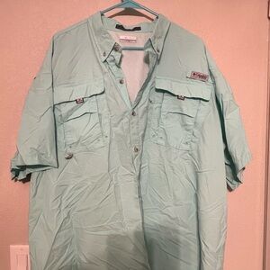 Men’s Columbia fishing shirt